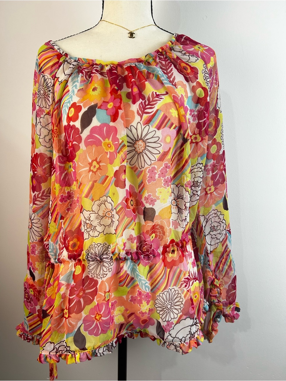 Connie Howard 2000s Floral Print Blouse with Ruffle Trim and Elastic Waist